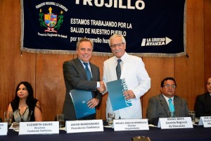 Firma de convenio aulas hospitalarias - Trujillo